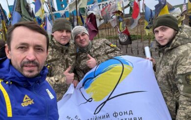 Волонтеры БФ молодежной инициативы »Надежда» Валерия Дубиля доставили РЭБы бойцам в новогодние праздники