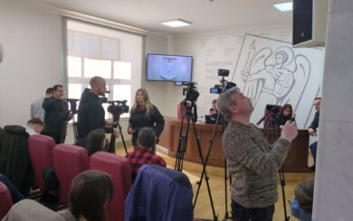 В Киевсовете началось пленарное заседание, на повестке дня – прекращение полномочий Бондаренко