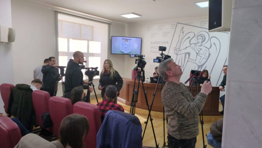 В Киевсовете началось пленарное заседание, на повестке дня – прекращение полномочий Бондаренко