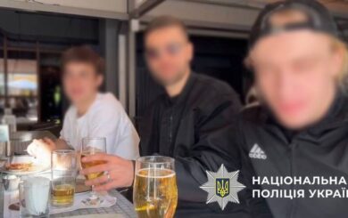 П’яний піар зі зброєю: блогерів у Києві затримали просто після стріму