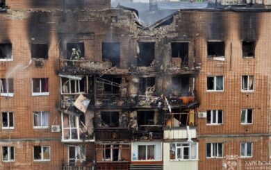 Массированный удар по Харькову: десятки дронов, жертвы и пожары