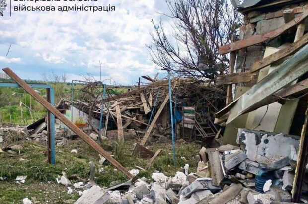 Нічна атака на Запоріжжі: окупанти зруйнували будинок і поранили 63-річного чоловіка