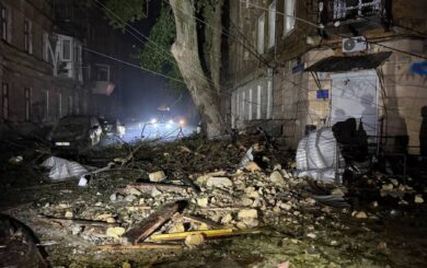 Росіяни вдарили по пологовому будинку в Одесі