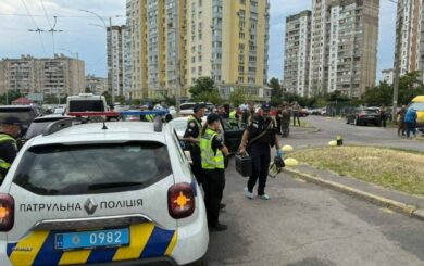 В Киеве утром убили мужчину выстрелом в салоне авто