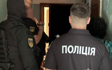 На Київщині викрили привласнення майже 4 мільйонів гривень грантових коштів на садівництво
