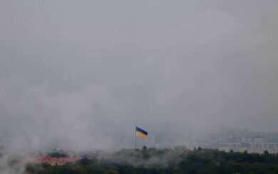 Тютюн, брендовий одяг, вогонь — що знищив удар рф по Львову