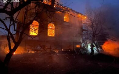Пʼятеро поранених у Києві через нічну атаку рф: четверо в лікарні