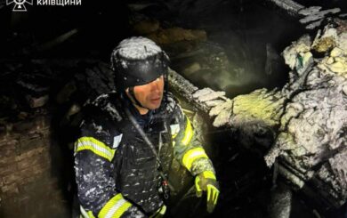 В Броварском районе после ночного обстрела спасли семью с 5-летним ребенком