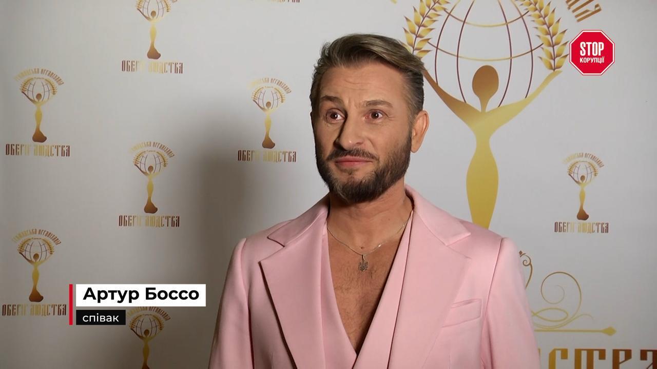 Волонтери, антикорупціонери та артисти: хто отримав новий ''Орден Благодійника'' і за що