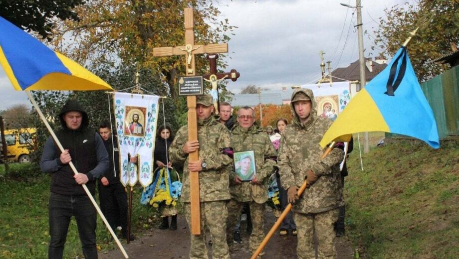 Віднів: на похороні військового парафіяни УПЦ МП не пускали процесію до церкви