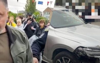 Ексочільника Броварської РВА, що п‘яним влетів у натовп, звільнили з-під варти