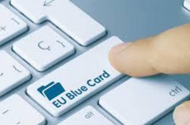 Как украинцам получить Blue Card в ЕС в 2026 году: условия, зарплата и преимущества