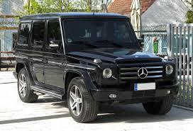 Mercedes за 1,5 млн и миллионные поступления: САП через суд хочет конфисковать активы работника Нацполиции