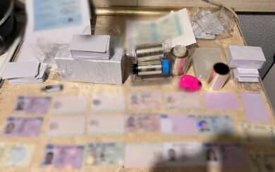 Поліція викрила мережу з виготовлення фальшивих документів:шахраї заробляли мільйони