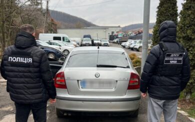 Схема на мільйон: на Закарпатті продавали авто, ввезені як гуманітарна допомога для ЗСУ