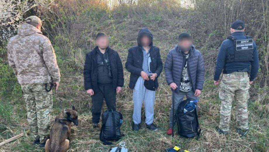 Попытка побега провалилась: у границы со Словакией задержали троих мужчин