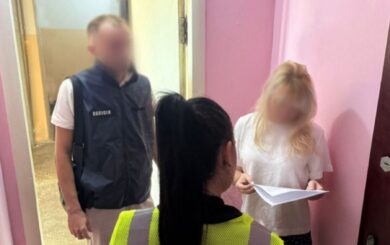 Убытки на 850 тыс. грн из-за завышенной цены: в Киеве подозревают должностницу Святошинской РГА