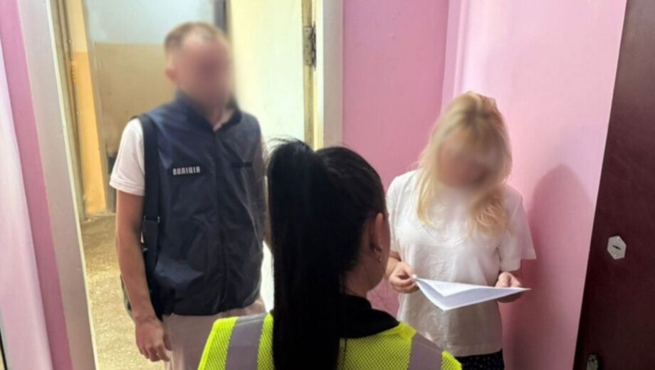 Збитки на 850 тис. грн через завищену ціну: у Києві підозрюють посадовицю Святошинської РДА