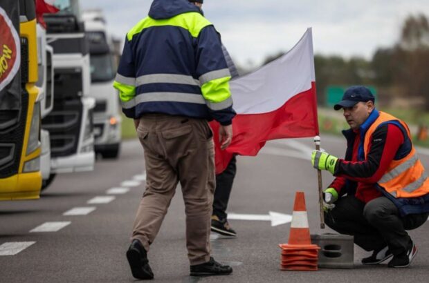 Новий страйк польських фермерів: вони хочуть блокувати всі прикордонні переходи з Україною