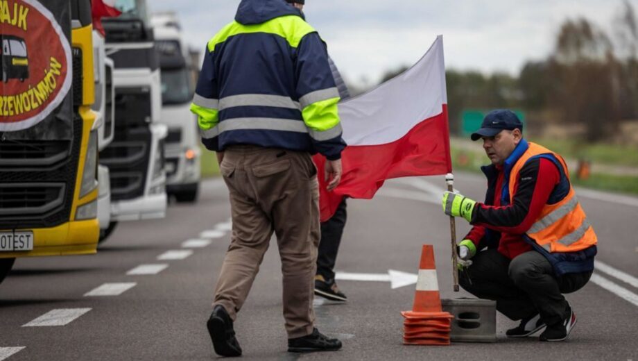 Новий страйк польських фермерів: вони хочуть блокувати всі прикордонні переходи з Україною