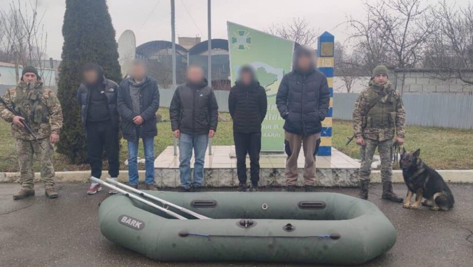 7 тысяч евро за возможность переплести Тису: на Закарпатье задержали 5 ухилянцев