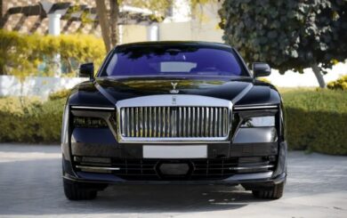 Rolls-Royce Spectre 2025 року з’явиться на дорогах України
