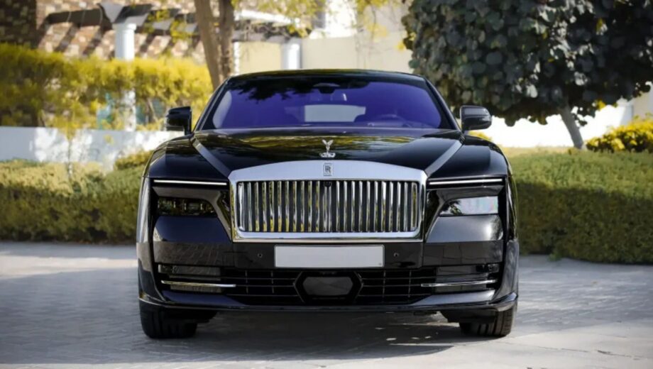 Rolls-Royce Spectre 2025 року з’явиться на дорогах України