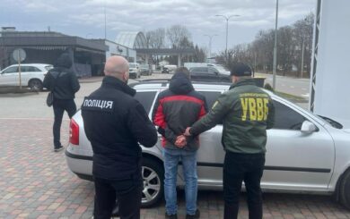 9000 долларов за незаконное пересечение границы: Госпогранслужба разоблачила организаторов незаконной схемы