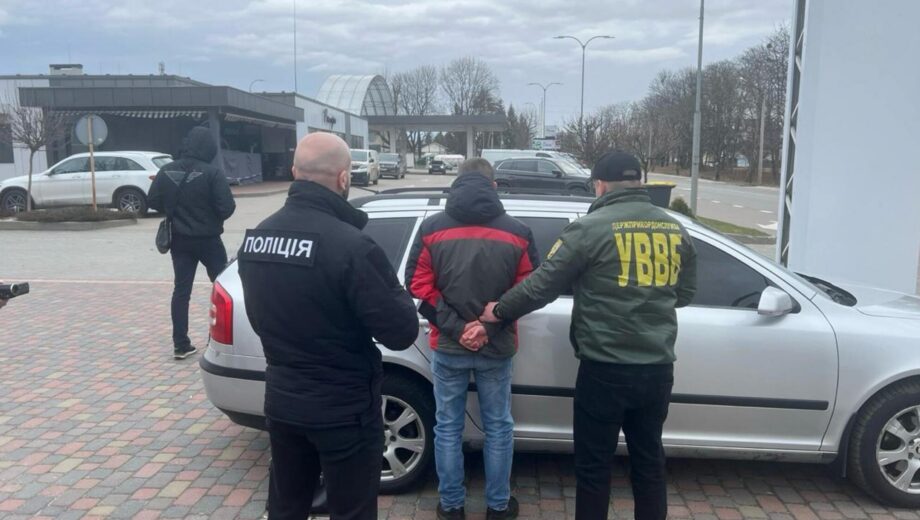 9000 долларов за незаконное пересечение границы: Госпогранслужба разоблачила организаторов незаконной схемы