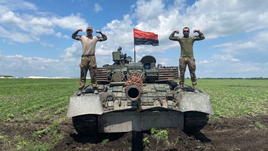 Два танки проти десяти: 5-а ОШБр героїчно знищила 10 одиниць російської техніки під Бахмутом (відео)