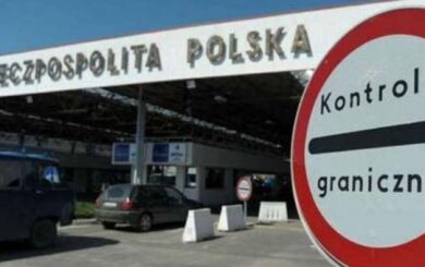 Польські протестувальники та поліція на кордоні почали зупиняти автобуси з українцями, – Кубраков