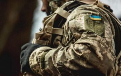 Резня из-за повестки: на Волыни мужчина напал с ножом на работников ТЦК