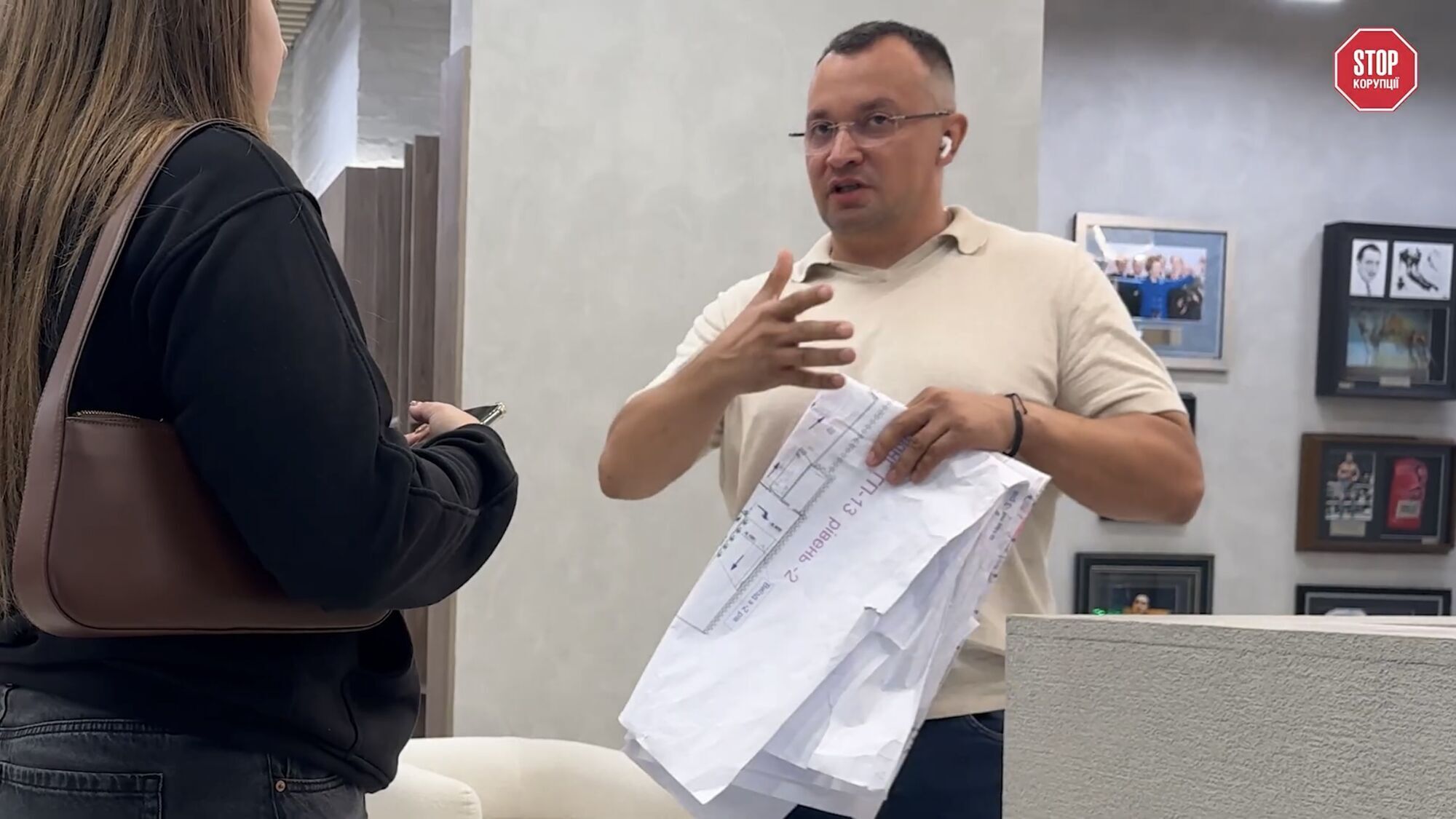 Журналисты попытались пообщаться с Олегом Скалюком