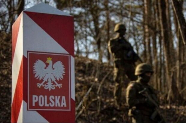 Польські прикордонники зірвали прорив з Білорусі понад 220 нелегалів