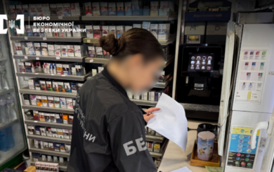 В Одесі викрили схему продажу нелегальних сигарет: через рахунки відмили понад 3,3 млн грн
