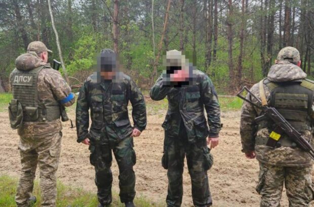 Решили вернуться домой: пограничники задержали двух волынян, которые вплавь через реку возвращались в Украину