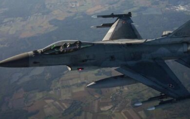 Зеленский подтвердил получение Украиной первых истребителей F-16