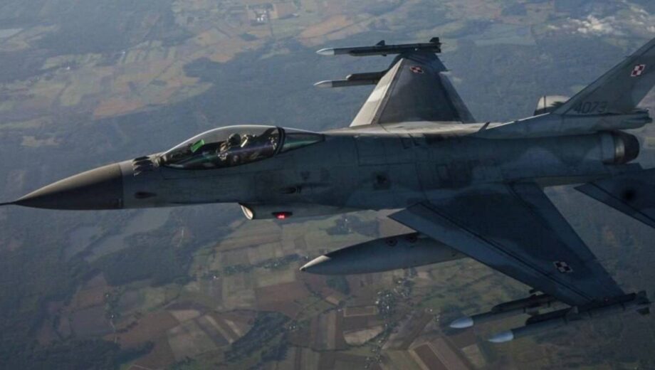 Зеленский подтвердил получение Украиной первых истребителей F-16
