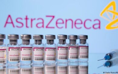 Вакцина AstraZeneca от COVID-19 имеет побочный эффект в виде тромбоза, – Daily Mail