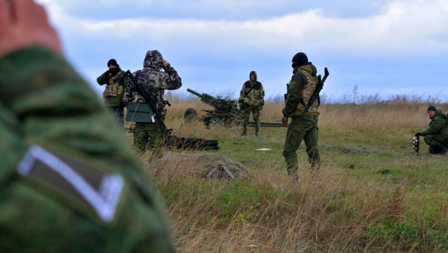 Наемники из Непала массово дезертируют из армии России в Луганской области.