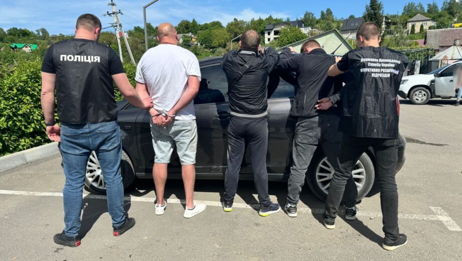 На Закарпатті правоохоронці викрили організатора переправлення осіб через кордон