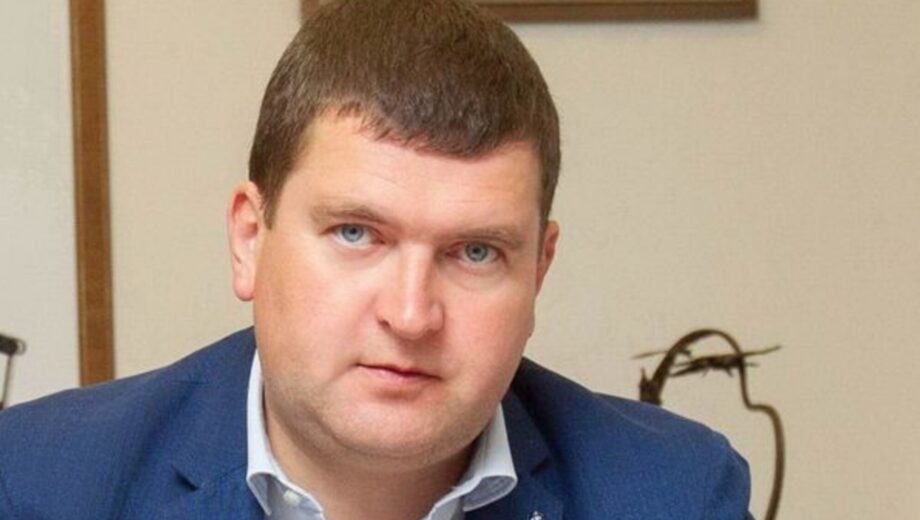 После расследования СтопКора скандальные пророссийские »охранники» Маркушина забрались из мэрии Ирпеня (видео)