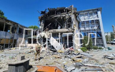 У Донецьку в ресторан з окупантами завітала ”бавовна” (фото/відео)
