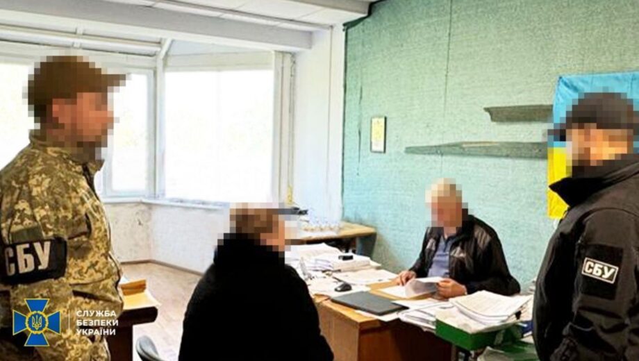 СБУ задержала коллаборантку, которая агитировала жителей Херсона »присоединиться» к России