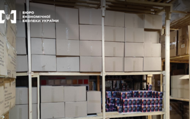 БЕБ викрило в Одесі підпільний цех із виготовлення тютюну для кальянів
