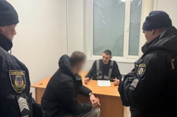 Сигнал на дорозі обернувся викраденням: у Хмельницькому оголосили підозру