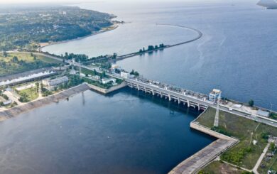 Заволоділи землями столичної ГЕС: топ-бізнесмена та підозрюваних взято під варту