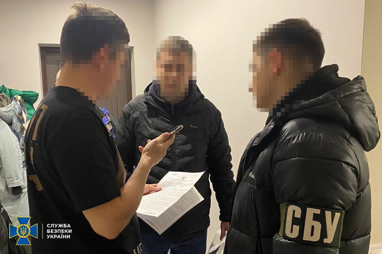 ''Нагрели руки'' почти на 1,5 млрд грн: СБУ разоблачила чиновников оборонного ведомства и менеджеров ''Львовского арсенала''