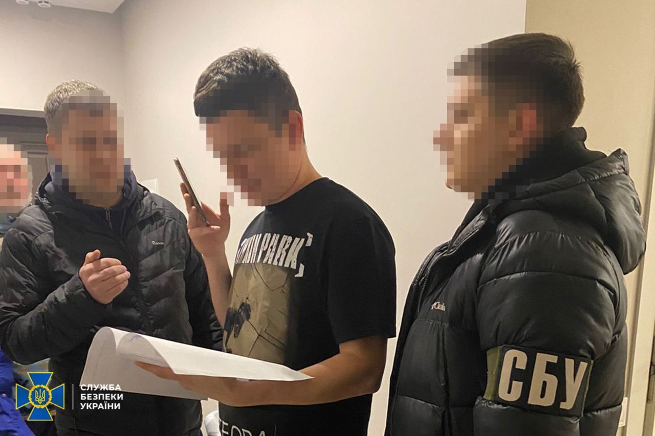''Нагріли руки'' на майже 1,5 млрд грн: СБУ викрила чиновників оборонного відомства та менеджерів ''Львівського арсеналу''