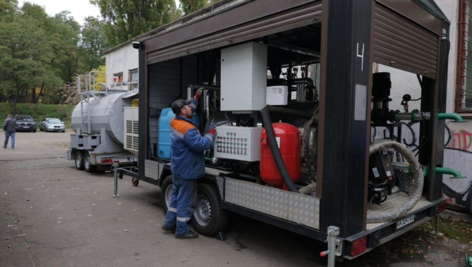 У Києві розгорнули мобільні котельні для трьох лікарень